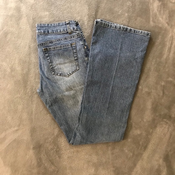 Garage Jeans for Women - Picture 2 of 3